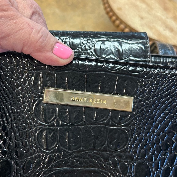 Vintage Anne Klein Black Crocodile-Embossed Tote - Picture 13 of 16